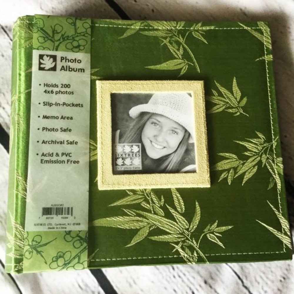 NEW Photo Album 4x6 photos Jacquard Silky Floral Cover